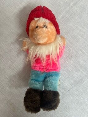 🌞 Ace Vintage 80s Plush Gnomedward Doll in Red Hat & Pink Top